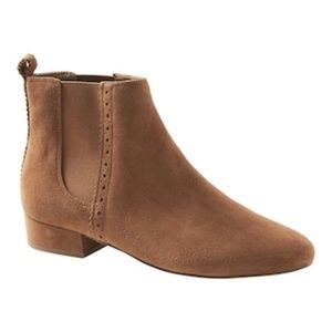 Banana Republic Nutmeg Suede Chelsea Boots 9W